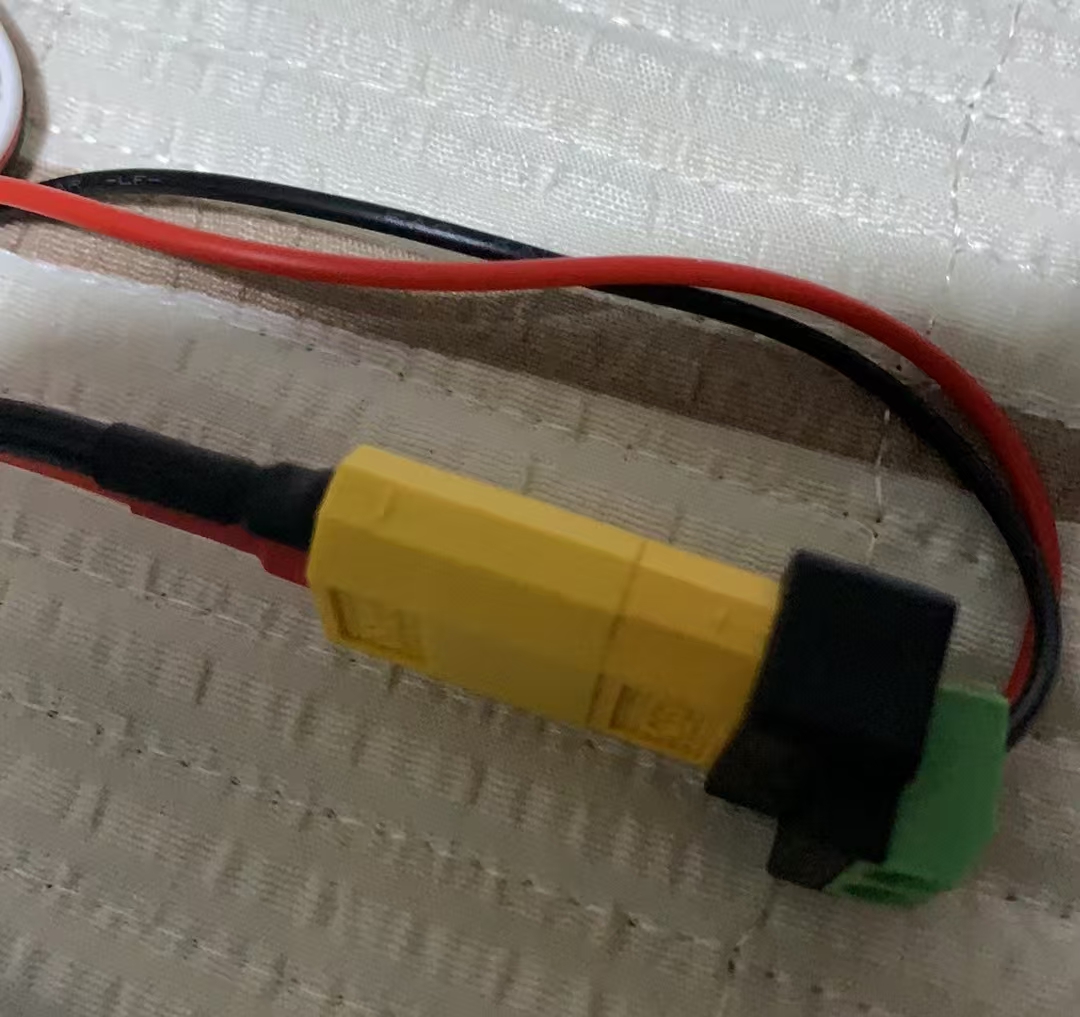 Solderless 2 Pin to XT60 Male  - огляд і ціна Drone Solar Charger